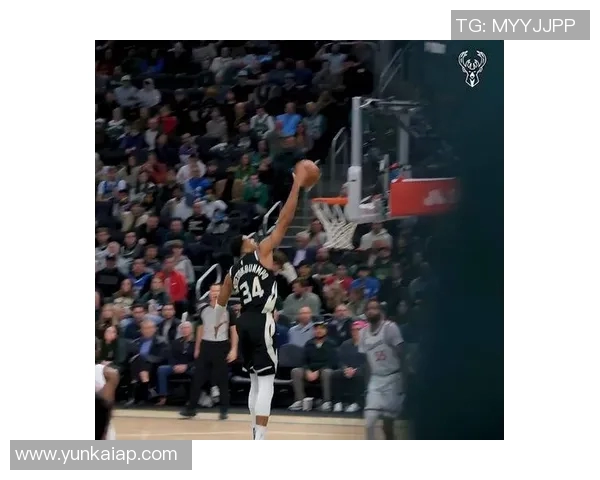 字母哥三节打卡表现抢眼22分钟内贡献21分5篮板2抢断